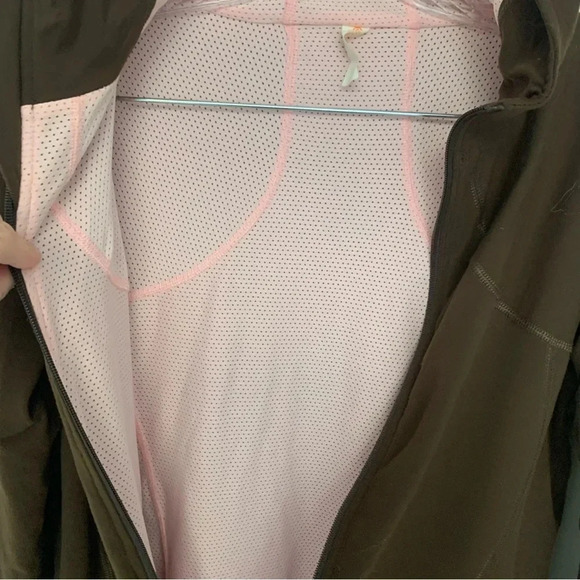Lululemon Brown Pink Stretch Jacket 10 - Picture 14 of 14